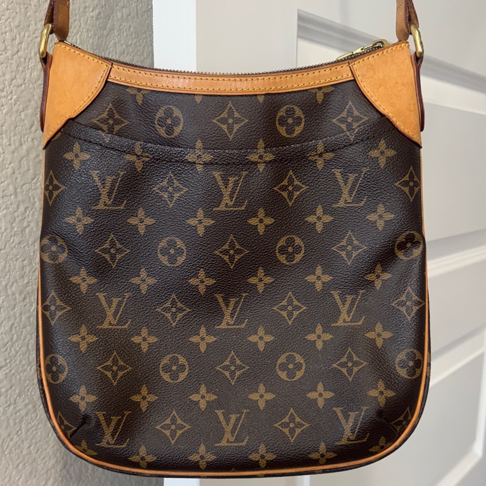 Louis Vuitton Monogram Canvas Shoulder Bag